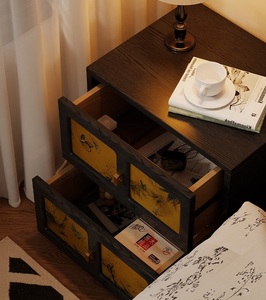 Mesita de Noche de Madera Maciza de Lujo, Estilo Retro Moderno de Mediados de Siglo, con Incrustaciones de Hilo Xiangyun, Gabinete de Almacenamiento Creativo para Dormitorio - Product Image 3