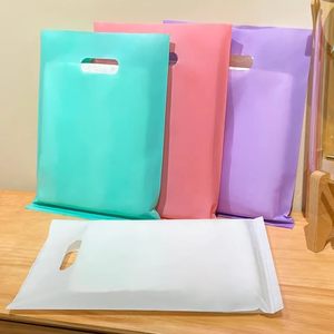 Venta al por mayor de <span class=keywords><strong>bolsas</strong></span> de plástico de impresión de huecograbado de compras de diseño personalizado respetuoso con el medio ambiente troquelado con logotipo - Product Image 3