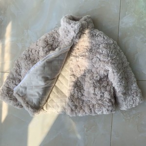 Abrigo de Piel Sintética para Niñas, Manga Larga, Estilo Macaron, Cálido para Invierno, Venta al Por Mayor, Se Aceptan Pedidos de Muestra OEM - Product Image 5