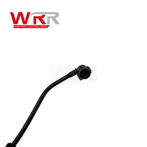 2055018701 A2055018701 Tuyau de radiateur de liquide de refroidissement pour Benz W205 W213 C300 E300 – Tuyau en caoutchouc durable et de qualité supérieure pour le refroidissement inférieur du moteur - Product Image 3