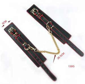Menottes de Bondage BDSM de haute qualité Contraintes sexuelles Menottes en cuir réglables Contraintes de Bondage avec boucle en métal argenté - Product Image 6