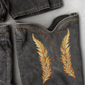 DiZNEW 2025 Jeans para Hombre, Premium, Negros, Lavados, de Pierna Ancha, con Detalles de Hojas Doradas, Fabricante de Jeans - Product Image 4