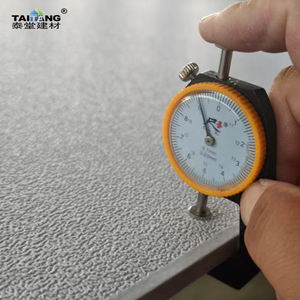 Panneau de gypse laminé <span class=keywords><strong>60</strong></span> <span class=keywords><strong>cm</strong></span> x <span class=keywords><strong>60</strong></span> <span class=keywords><strong>cm</strong></span> Dalles de plafond en vinyle <span class=keywords><strong>blanc</strong></span> lisse Cielo Falso Gypse Pvc Faux panneau de plafond - Product Image 5