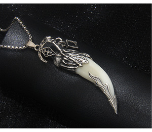 Nouveau Collier en Acier Inoxydable avec motif Grim Reaper, faucille, fantôme et dent de loup simulée, style Hip Hop Européen et Américain, chaîne de pull imposante - Product Image 6