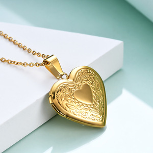 <b>Heart</b> <b>Shaped</b> <b>Locket</b> Pendant 18K Gold Plated Stainless Steel Photo Frame Charm Necklace Unisex Gift Jewelry - Product Image 2