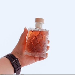 Bouteille <span class=keywords><strong>de</strong></span> vin en verre miniature exquise <span class=keywords><strong>de</strong></span> 150 ml, très vendue. Bouteille <span class=keywords><strong>de</strong></span> vin, <span class=keywords><strong>de</strong></span> spiritueux, <span class=keywords><strong>de</strong></span> whisky. Différents styles <span class=keywords><strong>de</strong></span> bouteilles <span class=keywords><strong>de</strong></span> vin en verre avec bouchons - Product Image 3