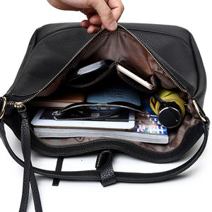 カスタム低Moq大容量黒デザイナーハンドバッグ2025ソフトPuレザーホーバッグ女性流行のショルダーバッグ - Product Image 3