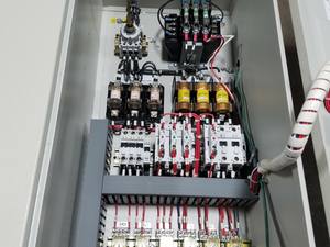 Yepyeni bir orijinal ürün tipi 3522 değişken hız HVAC sürücü <span class=keywords><strong>3</strong></span> fazlı 500 0.5 Volt 120-Hz PLC - Product Image 6