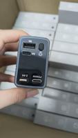 Pengisi Daya Mobil GaN 4 in 1 Kabel Retraktil 80cm Pengisian Super Cepat USB-C Adaptor Pemantik Rokok 12-24V Desain Cyberpunk LED RGB