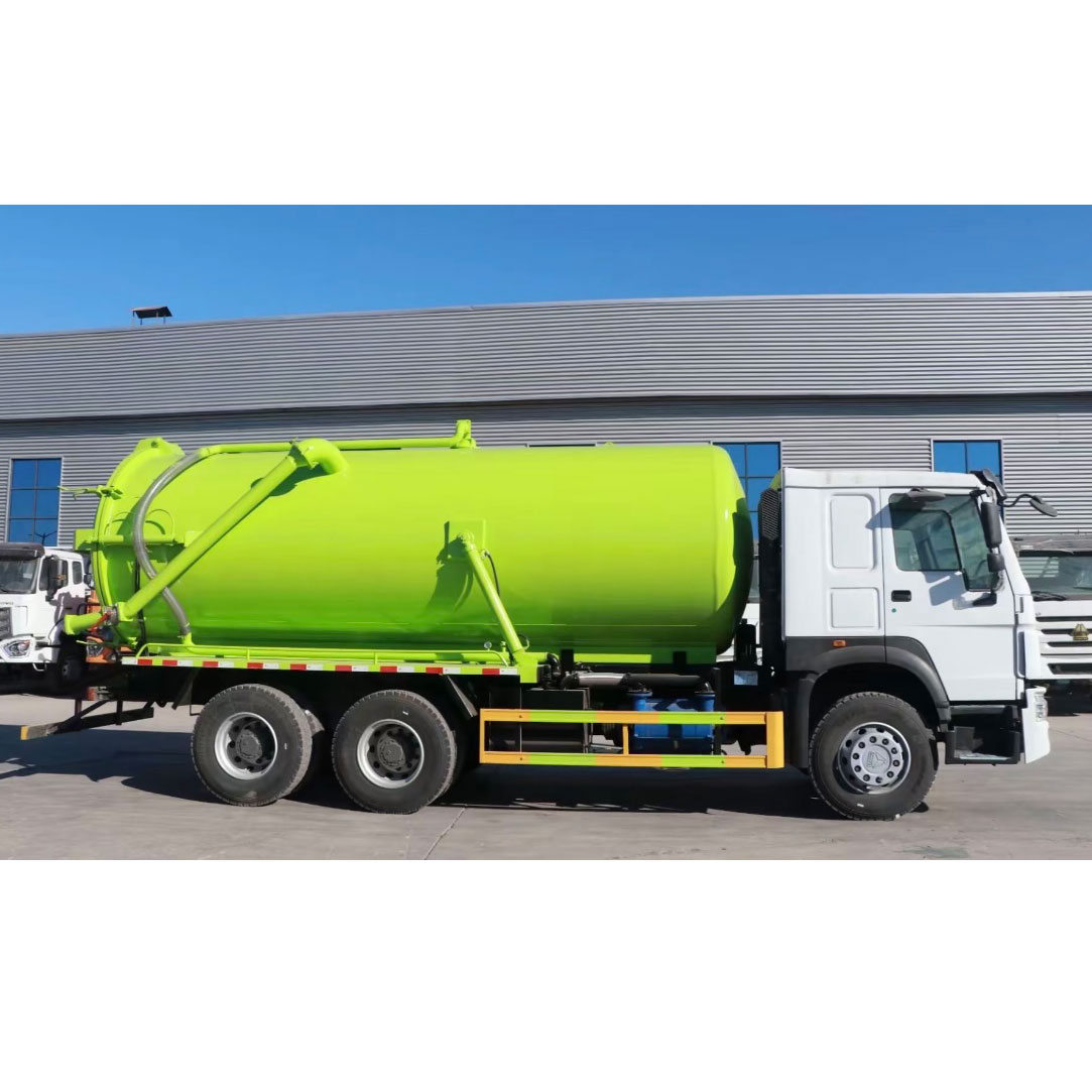 HOWO 371HP 6X4 Cleaning & Suction Truck | High-Pressure Washing + Vacuum Suction, the 'Golden Combo' for Sewer Dredging