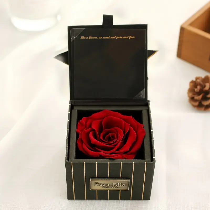 Nueva tendencia estilo elegante elevación larga pieza única flor de Rosa eterna preservada en caja de regalo