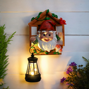 Cintre de lanterne de gnome enchanté pour branche d'arbre, lampe vintage suspendue de nain de jardin de chapeau rouge avec décor d'<span class=keywords><strong>oiseau</strong></span> de champignon - Product Image 1