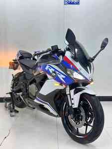 Motocicletas de Carreras Qianjiang Ch Streetbikes SR350, de Gasolina, Bicilíndricas, Refrigeradas por Agua, con Inyección Electrónica de Combustible, 353cc, <span class=keywords><strong>Chila</strong></span> - Product Image 1