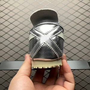 รองเท้าวิ่งคุณภาพสูง ดีไซน์หรูหรา หน้าผ้าตาข่าย ออกแบบโดยดีไซเนอร์ชั้นนำ ระบายอากาศได้ดี ทันสมัย พร้อมโลโก้ที่ปรับแต่งได้ - Product Image 6