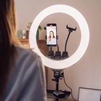 Kit Professionnel Ringlight Blanc 18 Pouces 55W CRI97, Lumière Annulaire LED de Studio Photo pour Beauté et Photographie Mobile avec Trépied et Télécommande