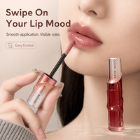 Gloss à lèvres repulpant bio longue tenue en gros, effet naturel, formule hydratante, colorant style coréen, en stock pour usage quotidien
