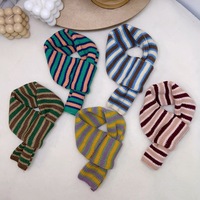 Nouveau concepteur accessoires pour animaux de compagnie vêtements assortis luxe chien chat écharpe mode rayé foulards pour animaux de compagnie Offre Spéciale