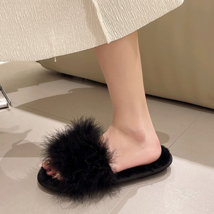 Nouvelles pantoufles en peluche pour femmes, chaudes et douillettes, avec isolation renforcée pour l'hiver 2026 - Product Image 4