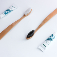 Offre Spéciale : Articles de Toilette Jetables pour Hôtels – Brosse à Dents et Dentifrice en Amidon de Maïs – Fournitures Hôtelières pour Hôtels