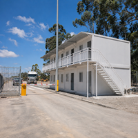 Maisonnette préfabriquée robuste de 5,8 m de long, type caserne de garde, conforme à la norme AS/NZS pour l'Australie, pour projets en gros.