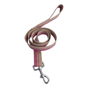 <span class=keywords><strong>Harnais</strong></span> pour <span class=keywords><strong>chat</strong></span> rayé résistant à l'usure avec anneau métallique, <span class=keywords><strong>harnais</strong></span> et laisse confortables pour animaux de compagnie pour les voyages en plein air et l'entraînement - Product Image 3
