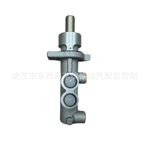 Zq92194080 กระบอกเบรคหลักสำหรับเปอโยต์ ซีตรอง R23 R33 S30 การเปลี่ยนชิ้นส่วนยานยนต์ - Product Image 1