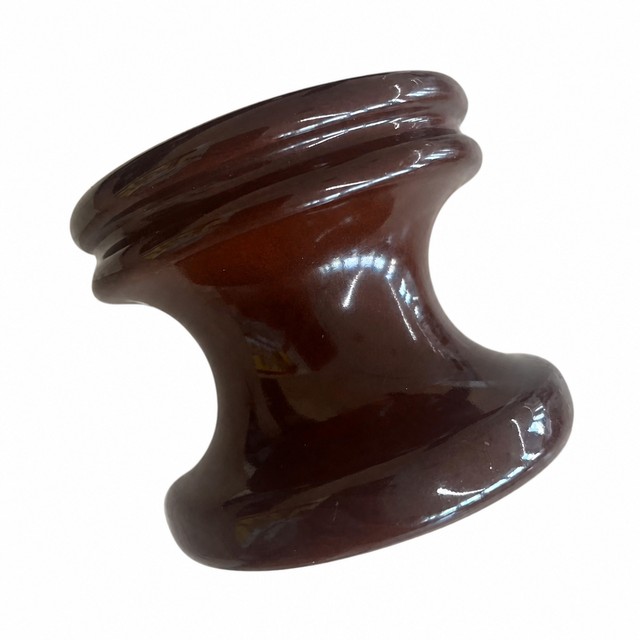 FactorySupply690435PorcelainSpool Insulator Brown Ceramic Bobbin Insulator for Low Voltage Overhead Power Line Ceramic Insulator