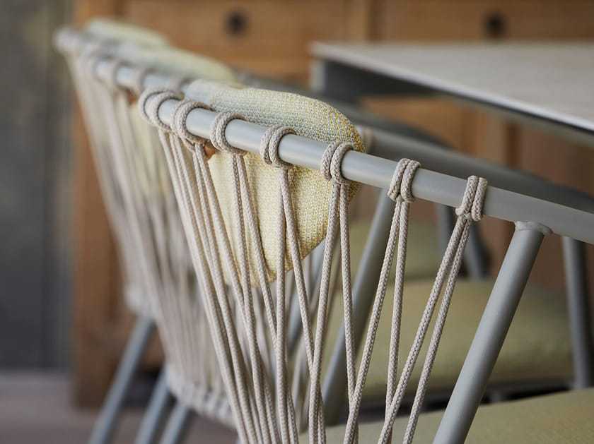 Chaise simple e