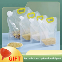 Vente en gros Portable Gallon Buse personnalisée Détergent à lessive Liquide Boisson Poche Conteneur d'eau Sac de boisson en plastique avec bec