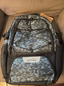 Free Sample Genuine Leather Big Sports Bag for Basketball Separate Ball <b>Holder</b> <b>Shoe</b> Compartment Waterproof for Soccer - Product Image 4