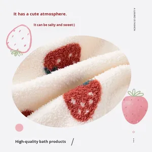 Peignoir en polaire corail à motif floral magnifique, en stock pour l'automne et l'hiver, pour hommes et femmes, pyjama épais pour couple - Product Image 3