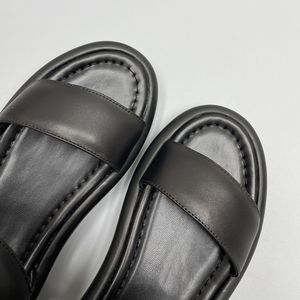 Sandalias Planas de Mujer con Plantilla Superior de Cuero 100% Piel de Cordero, Tiras Anchas y Gruesas, Estilo Mules, Ligeras, con Logotipo Personalizable - Product Image 3