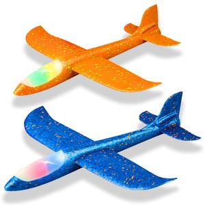 Juguetes de Aviones con Luces LED, Avión de Espuma Grande para Lanzar, 2 Modos de Vuelo, Planeador - Juguetes Voladores para Exteriores, Juegos para Niños - Product Image 1