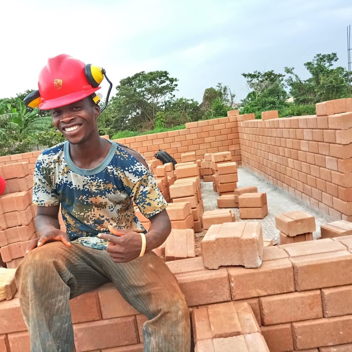 Автоматическая машина для производства глиняного кирпича