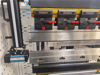 Mini petite 30Ton 1600mm CNC presse plieuse hydraulique prix 40T 1300mm Machine à cintrer pour fer métal