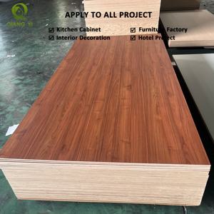 ราคาขายส่งจากโรงงาน <span class=keywords><strong>ไม้อัด</strong></span>ลา<span class=keywords><strong>ม</strong></span>ิเนตกันควา<span class=keywords><strong>ม</strong></span>ชื้น กันน้ำ ขนาด 12/<span class=keywords><strong>15</strong></span>/18/25/22 <span class=keywords><strong>ม</strong></span><span class=keywords><strong>ม</strong></span>. 4*8 ฟุต สำหรับโครงการวิลล่า - Product Image 1