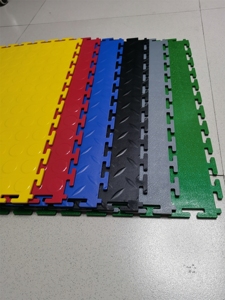 High Density PVC Interlocking Gym Floor Tiles Joint Protection Shock Absorption Professional Grade for Weight Training Areas - Product Image 3