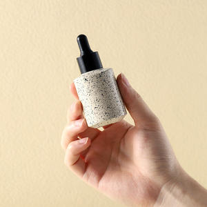 Botella de Vidrio Cilíndrica con Gotero Ecológica de Alta Calidad para Envasado de Suero para el Cuidado de la Piel y Aceites Esenciales, Pedido Mínimo de 100 Piezas - Product Image 5