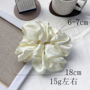 Nouveaux Chouchous Géants XL en Satin de Designer 18 cm – Vente en Gros de Liens Capillaires Surdimensionnés - Product Image 3