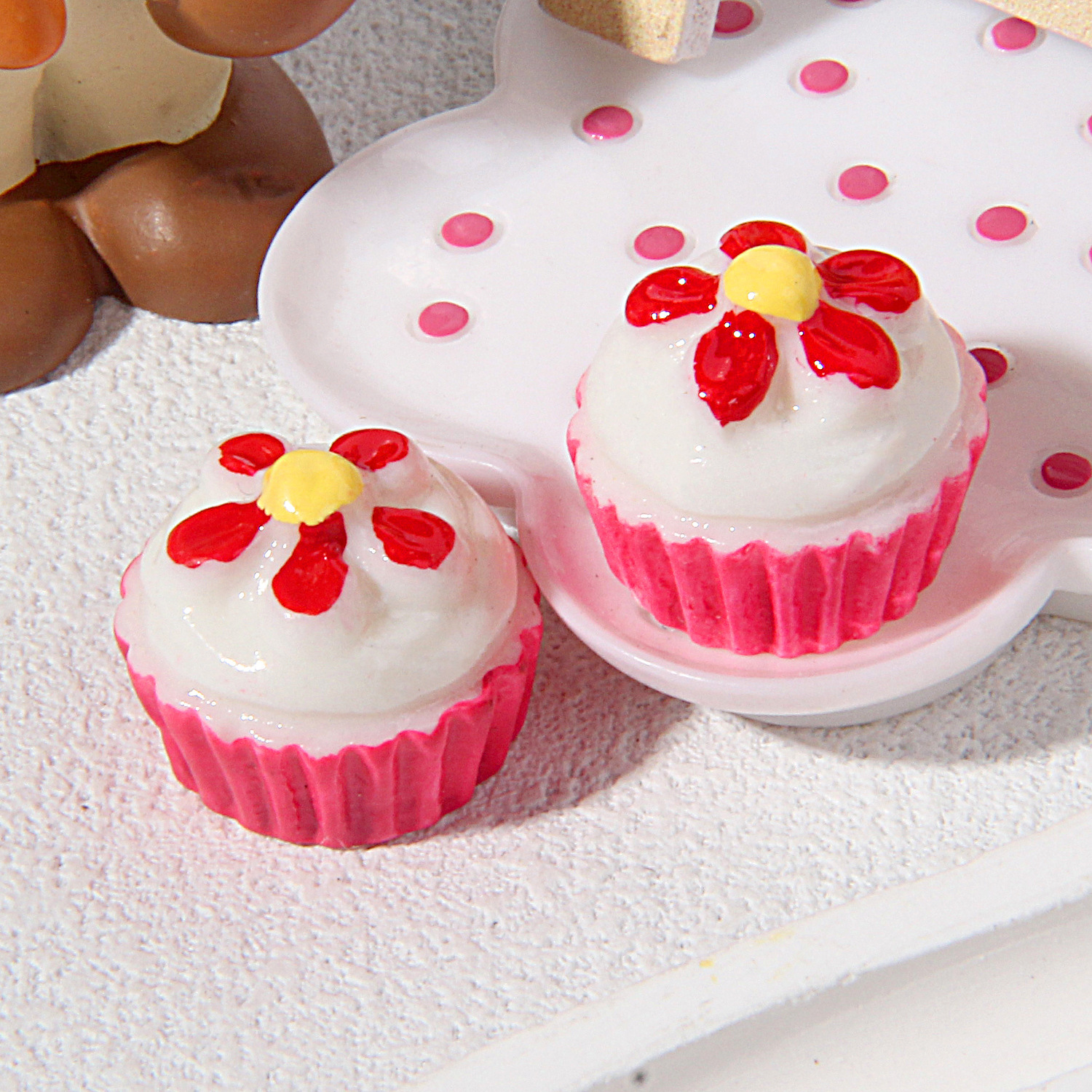 Fond rose rouge + grosse fleur rouge