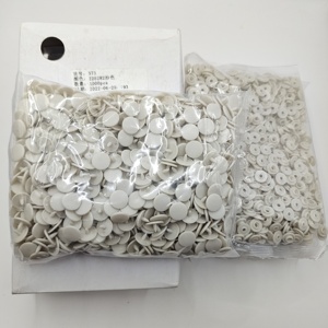 9000Pcs Hàng Hóa Trong Kho Nhà Máy Giá T3 10.7Mm Matt Ashen Vòng Nhựa <span class=keywords><strong>Snap</strong></span> Bé Nút - Product Image 5