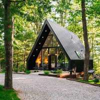 Villa triangulaire de luxe modulaire préfabriquée à double couche à structure en acier léger avec grenier pour maison préfabriquée