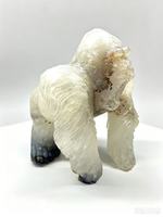 Figurine de gorille sculptée à la main en pierre naturelle de haute qualité, sculpture animale en cristal, décoration de bureau à domicile, objet de collection en pierre