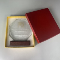 Trofeo de Cristal Grabado Personalizado con Base de Madera, Premio de Cristal Transparente Redondo