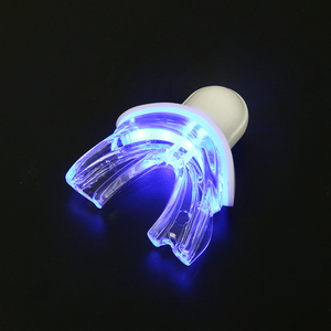 Lumière LED violette pour le blanchiment des dents 405nm |   5 LED |   Rapide et non irritant |   Lampe compacte pour soins bucco-dentaires - Product Image 4