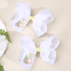 CN กิ๊บติดผมริบบิ้นผ้าต่วนบูติก2ชิ้นมีโบว์ปักลายดอกไม้สีพาสเทลคลิปติดผมตัวอักษรสำหรับเด็กผู้หญิง - Product Image 2