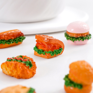 Mini <span class=keywords><strong>Hamburguesa</strong></span> de Resina, Modelo de Comida Falsa de Dibujos Animados, Accesorios para Casa de Muñecas, Adorno de Simulación, Decoración Artesanal - Product Image 4