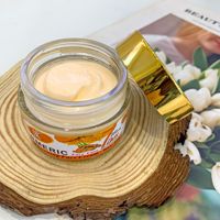 Crème éclaircissante et hydratante 50g Curcuma, Amande, Carotte de haute qualité - Anti-âge, Éclaircissement des taches brunes, Réparatrice