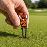 Outil de réparation de divots de golf personnalisé avec logo, marqueur de balle magnétique, outil de divot en métal émaillé, cadeau OEM en gros