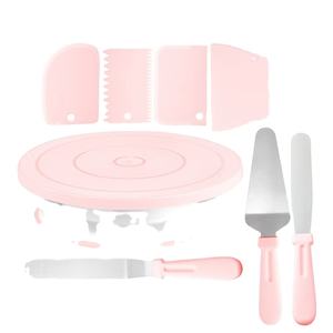 Kit de Plato Giratorio para Pasteles de Alta Calidad con Bolsas de Repostería y Convertidores para un Fácil Diseño de Glaseado con Crema de Mantequilla - Product Image 1